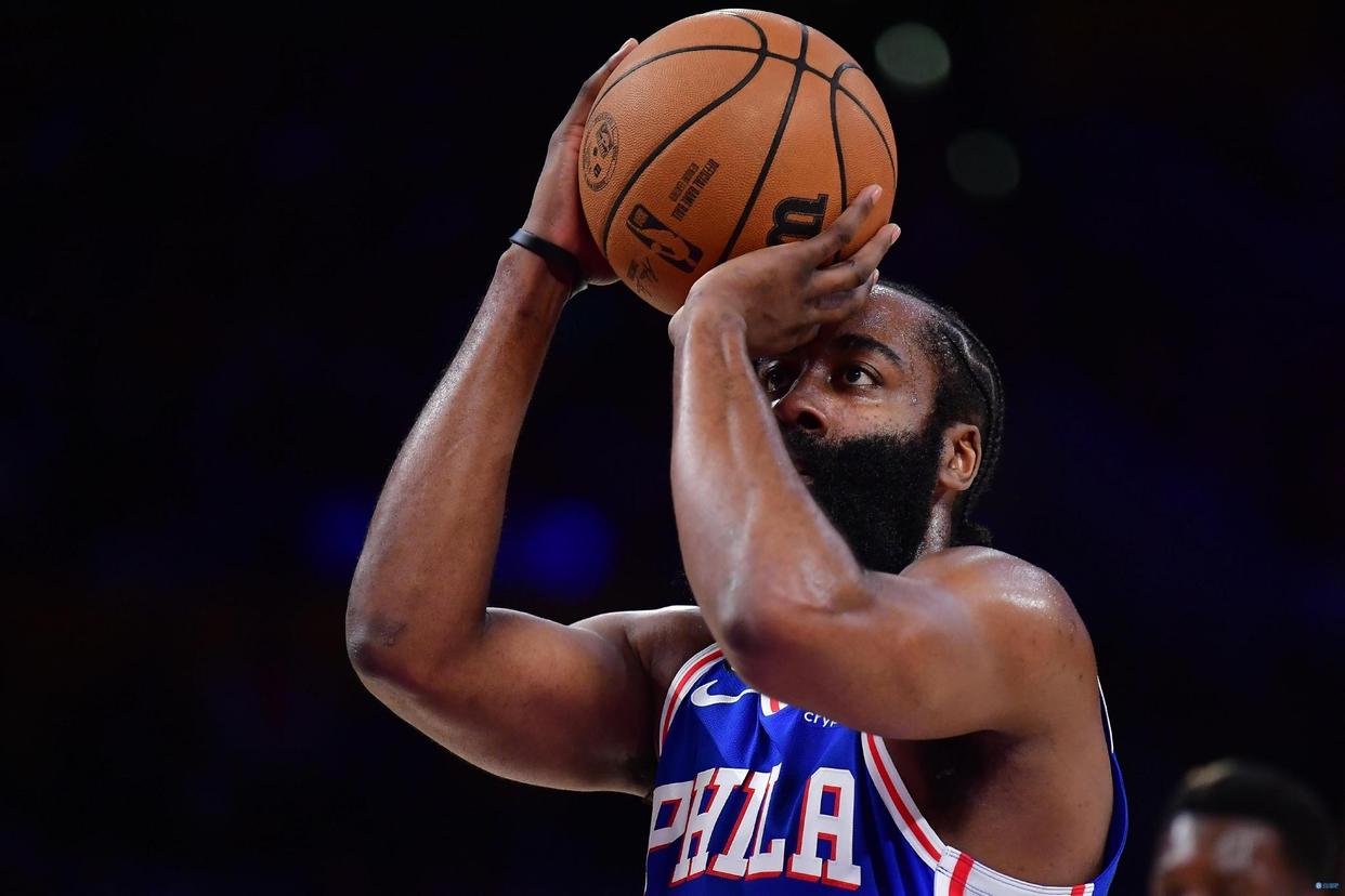 包含哈登重要时刻锐不可当，加拿大队带队取胜！的词条