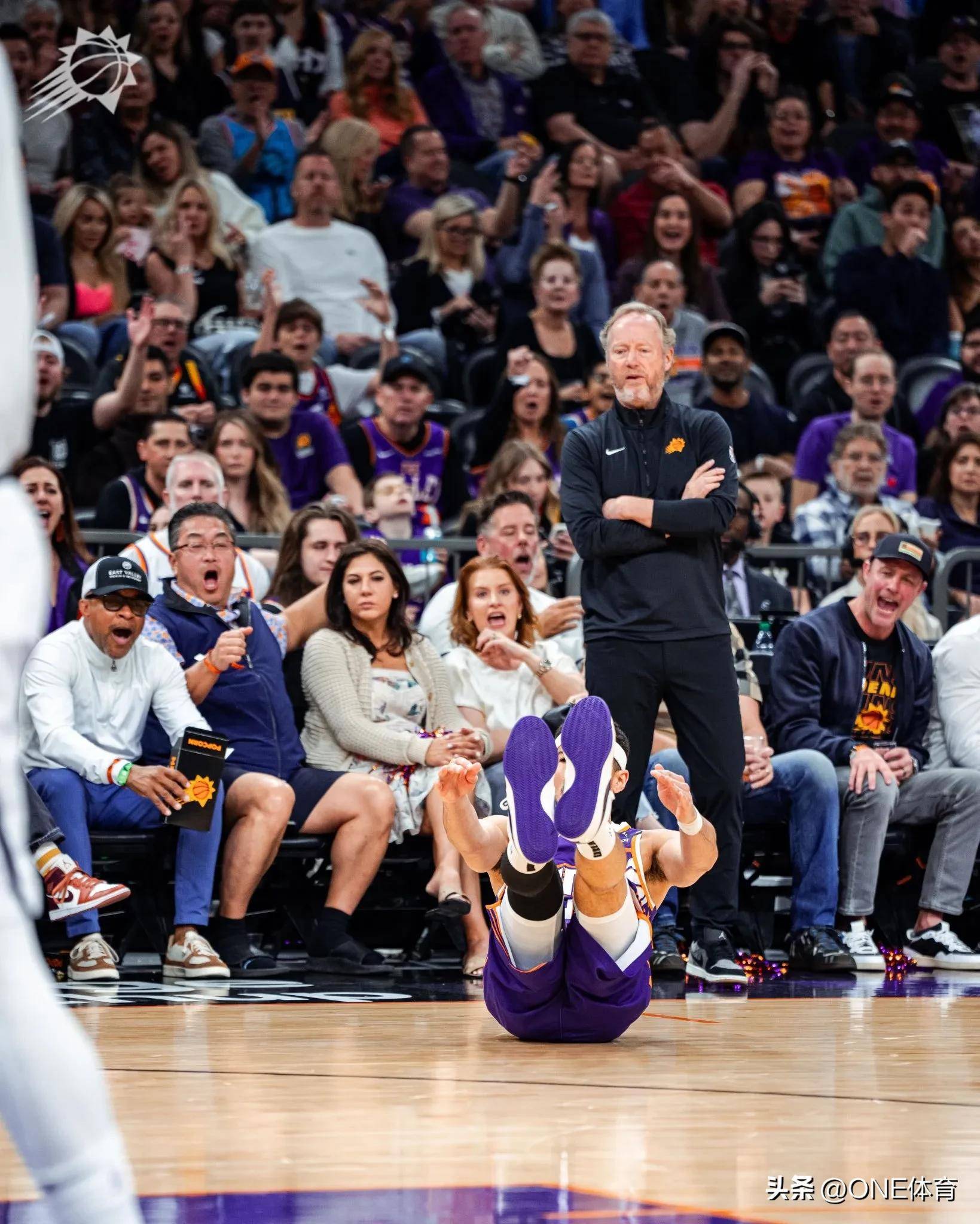 杜兰特焦点对战,德布劳内与80激战勇士分钟,持续失利胜负难料! 杜兰特焦点对战,德布劳内与80激战勇士分钟,持续失利胜负难料!