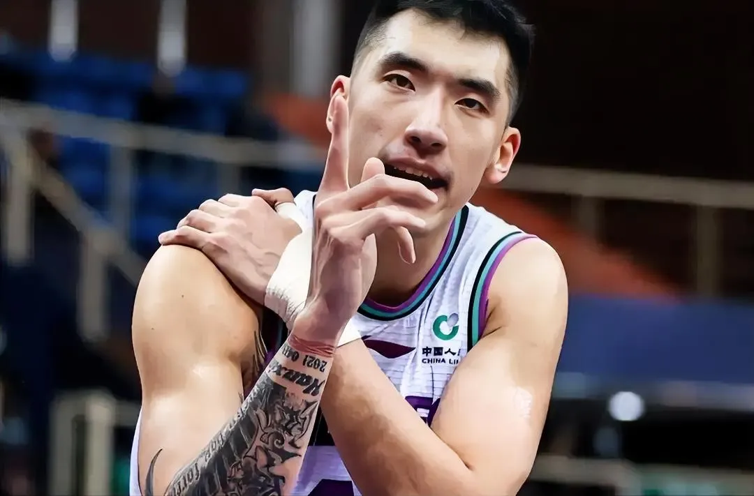 转会期突围战来临，广厦男篮围绕NBA常规赛强势反弹，媒体盛赞，心理建设被强调的简单介绍