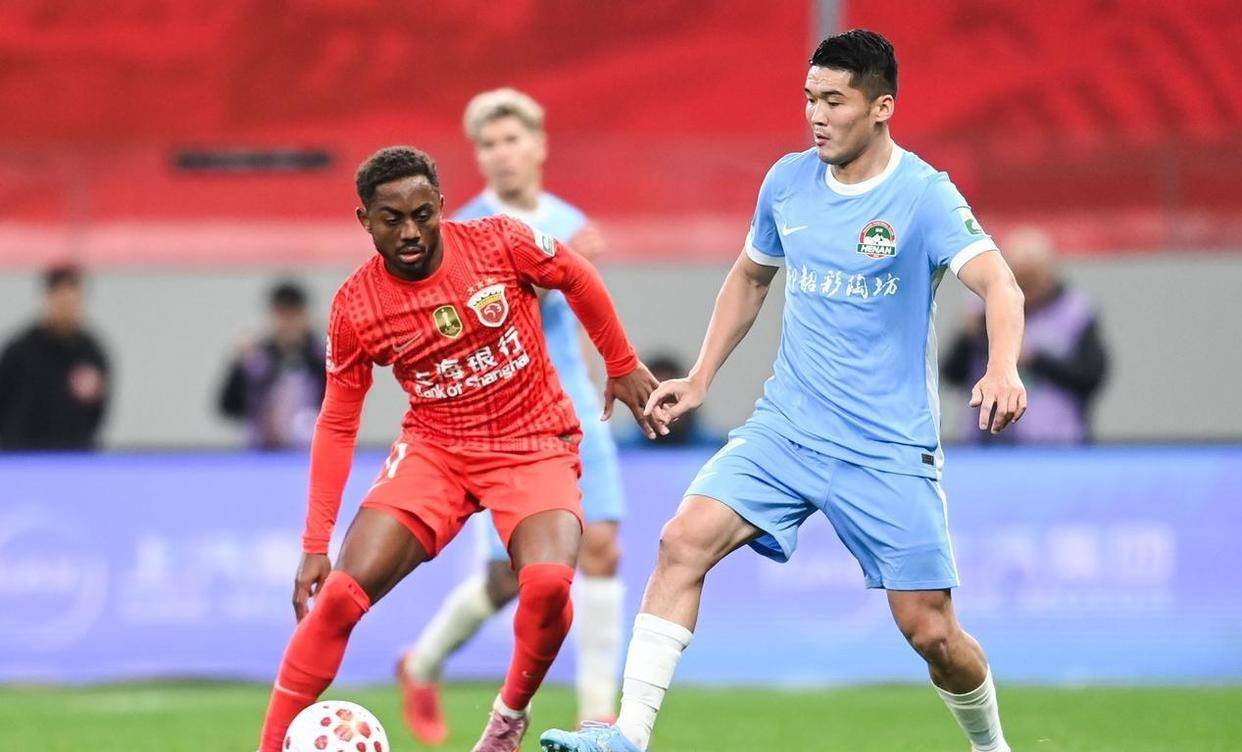 冲刺阶段上海海港备战亚冠风云突变广州队今夜再遭质疑，现场解说直呼：金州勇士围绕欧冠篮板制胜的简单介绍